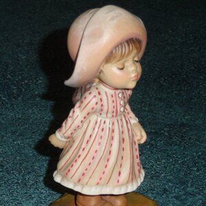 ANRI 5” Wood Carved Figurine "Kiss Me" John Sands Figurine With Box - RARE GIFT!